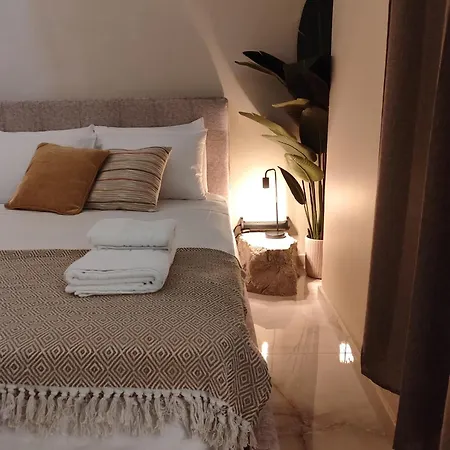 Ethnic Cave Suite Rhodes City Exterior photo
