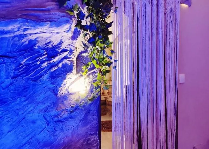 Ethnic Cave Suite